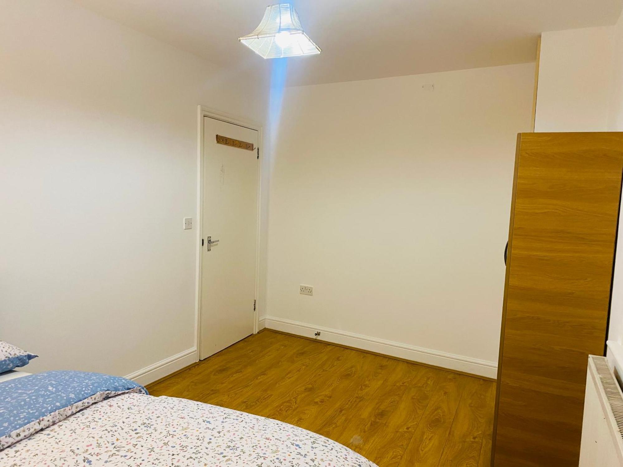 Lovely Cozy One Bedroom Apartment In Whitechapel ロンドン エクステリア 写真